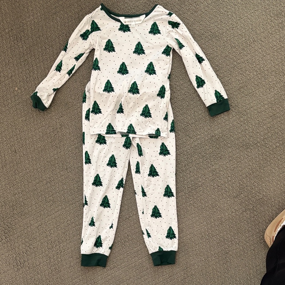 Kids White and Green Tree Pajama Set